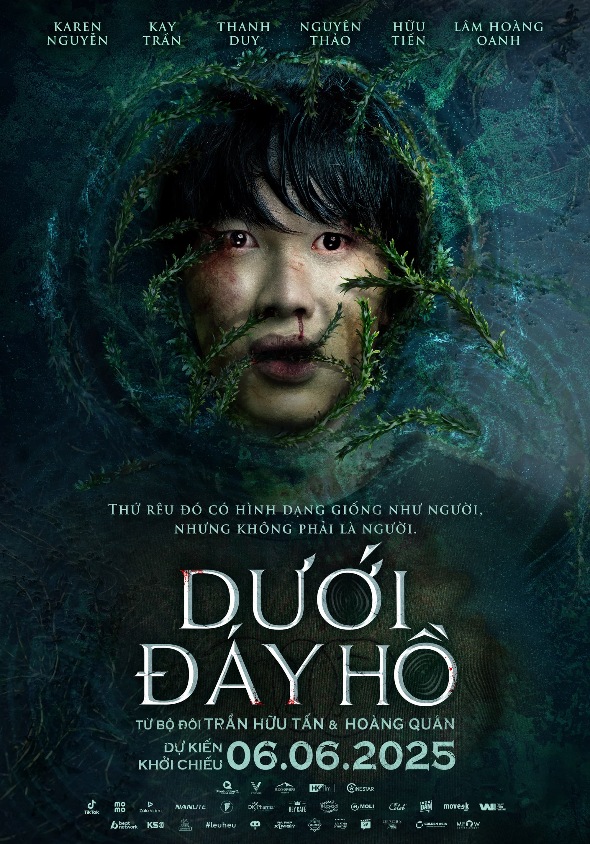 DƯỚI ĐÁY HỒ
